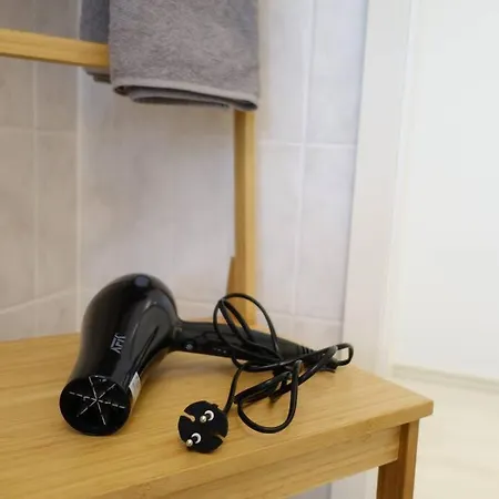 Cosy Apt. W/ Spacious Kitchen&netflix In Neustadt Dresden