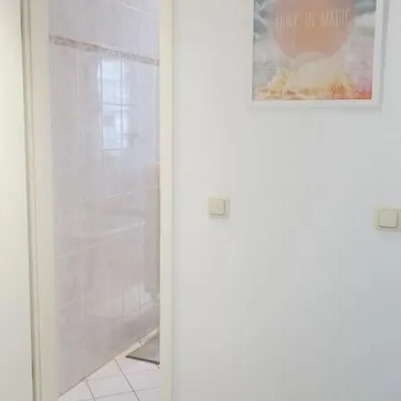 Cosy Apt. W/ Spacious Kitchen&netflix In Neustadt * Dresden